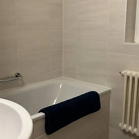 5 Min Walking From Gare 洛桑